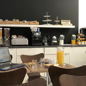 https://bedbreakfast-10-girona.catalonia-hotels.com